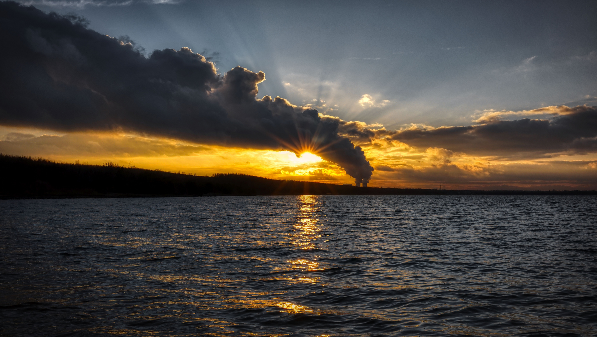 Dienstag ist Spiegeltag: "Volcano ?"