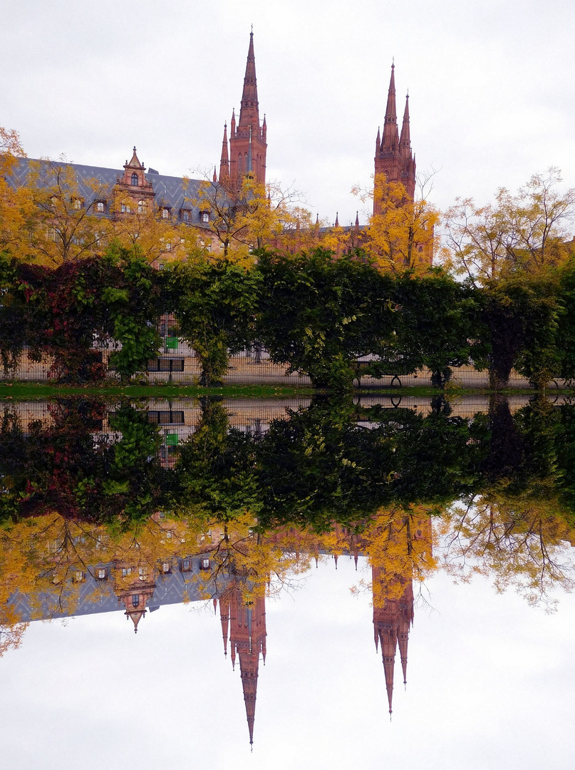 Dienstag-Spiegeltag-Wiesbaden