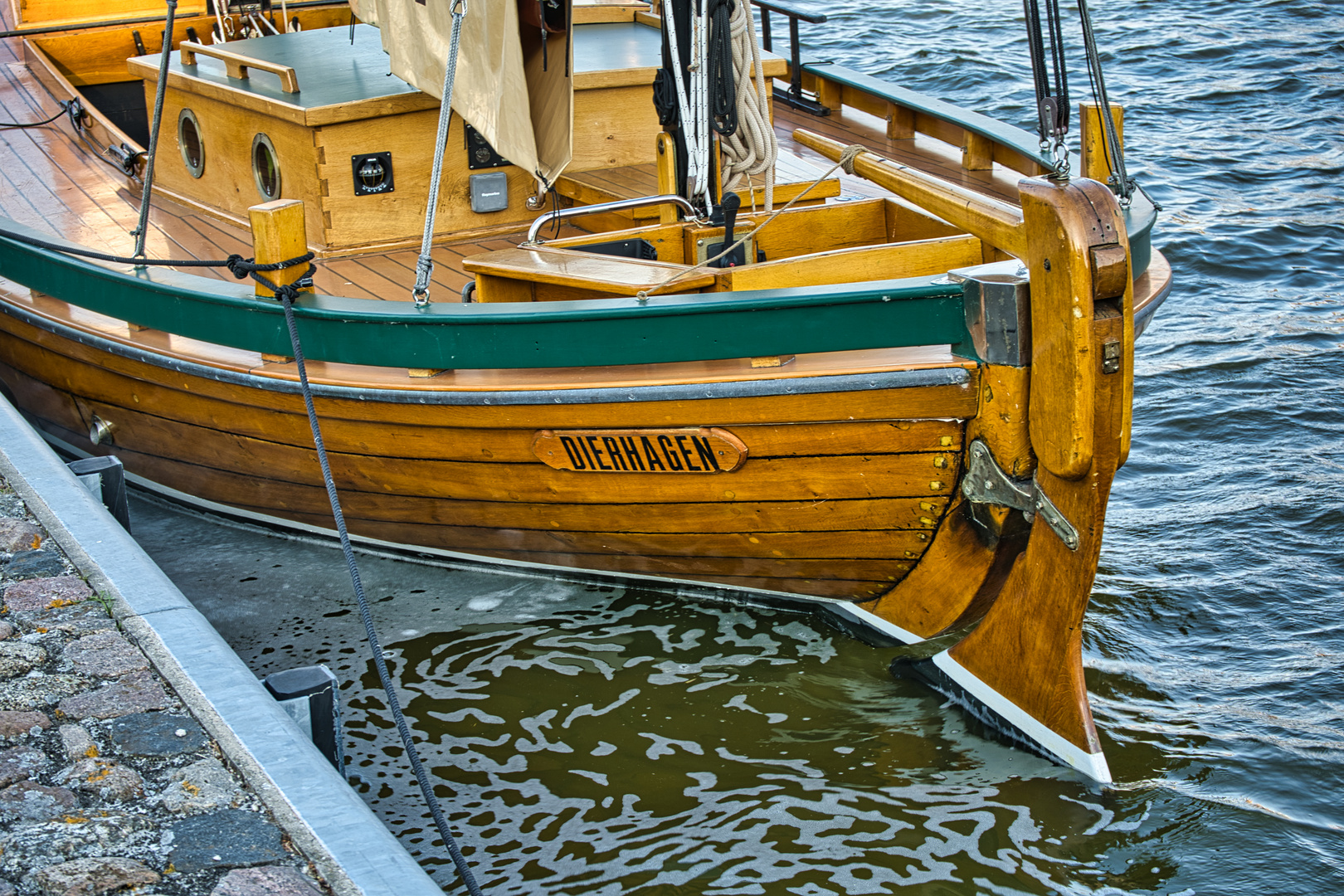 Dierhagen Hafen "Zeesboot "