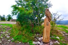 Diese geschnitzte Eule…