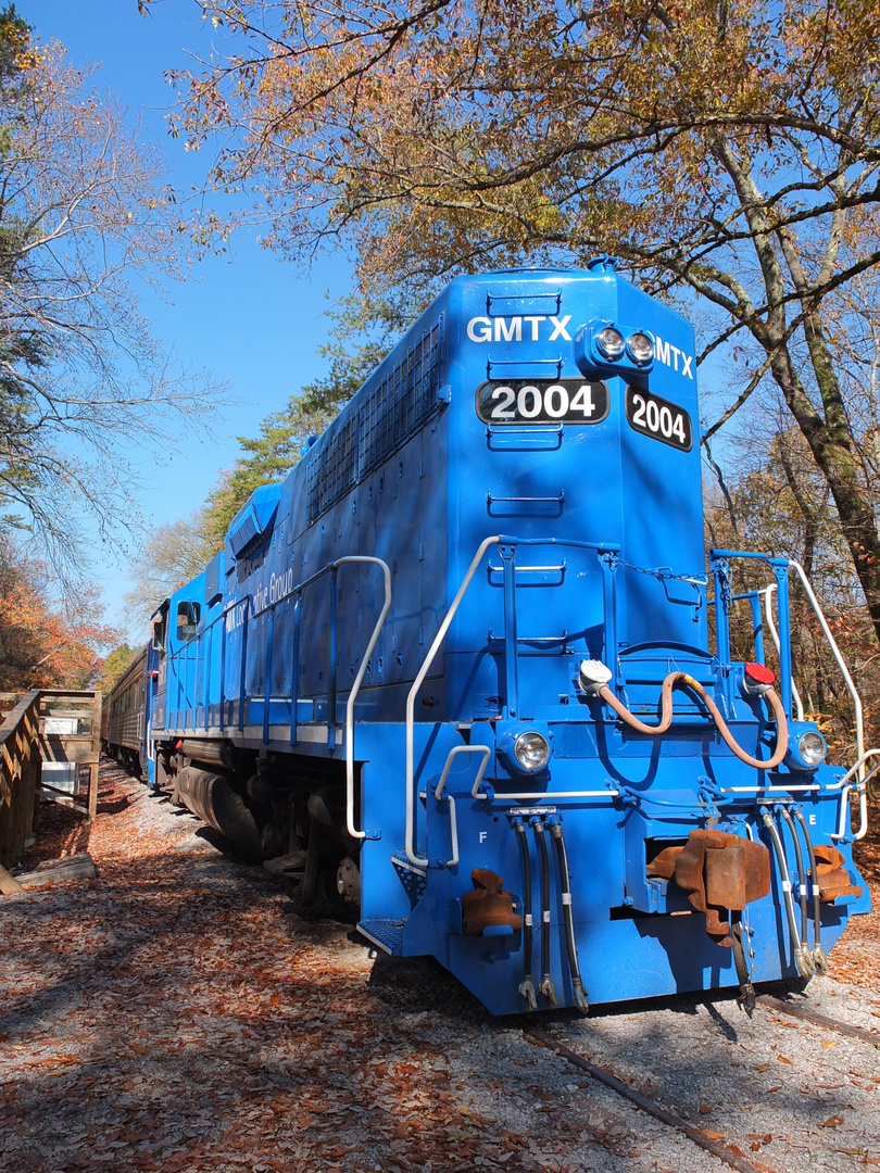 Diesel-E-Lok / EMD GP38-2