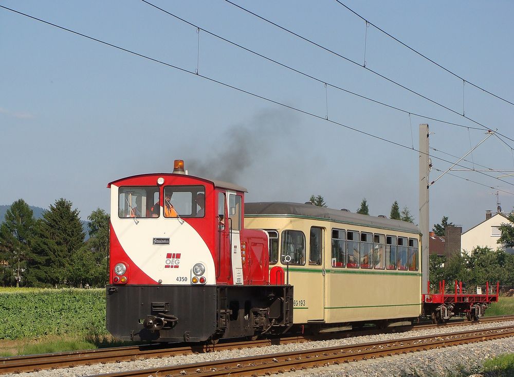 Diesellok 4350+Bw 193+Flachwagen 371 bei Edingen West