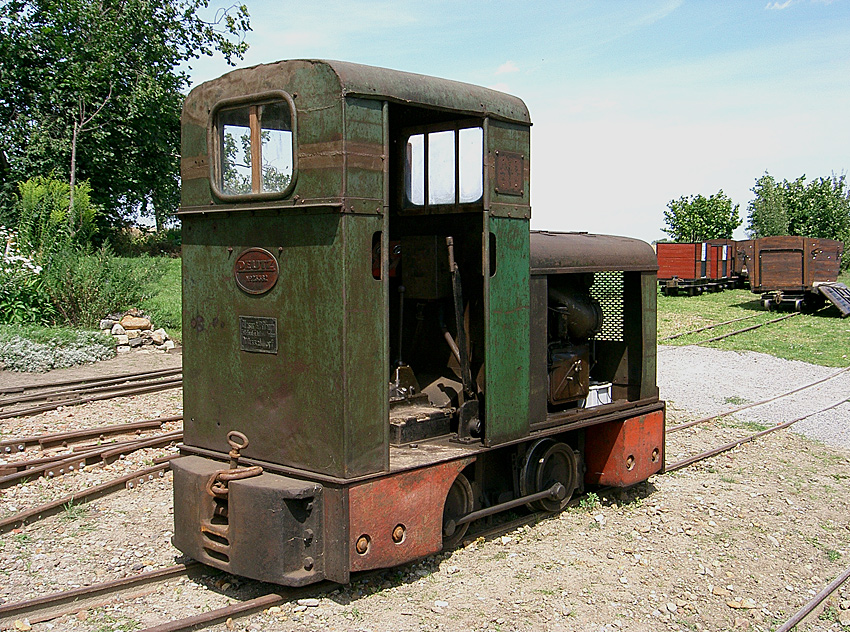 Diesellok Deutz Typ OMZ117F der Feldbahn-Arbeitsgemeinschaft