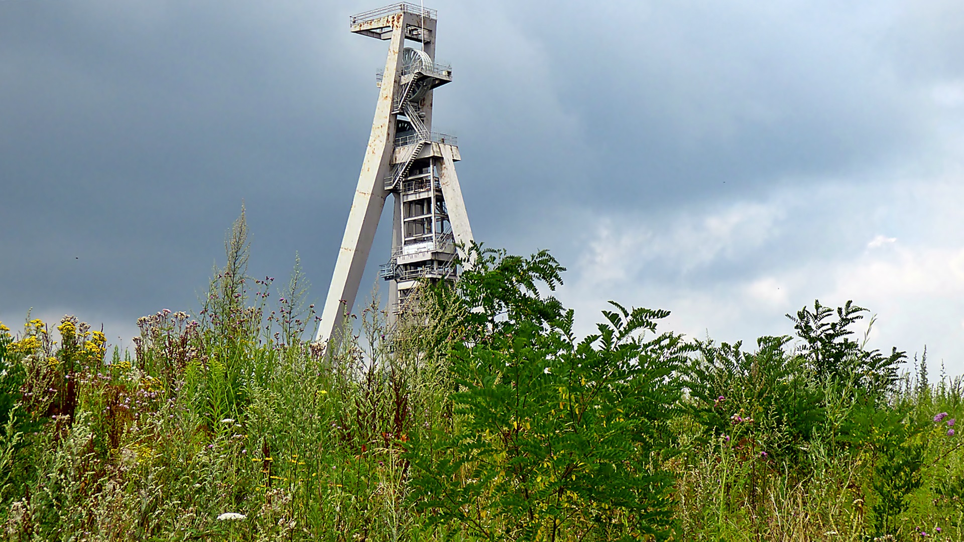 Dieser Turm . . . Foto & Bild industrie und technik, bergbau