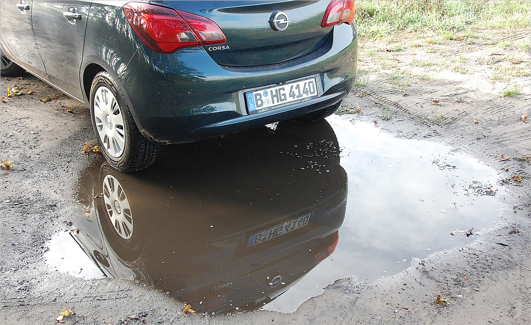 dieses Luxus-Auto verträgt auch Pfützen -