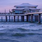 Dieses Wellenspiel, die Schaumkronen auf dem Meer 