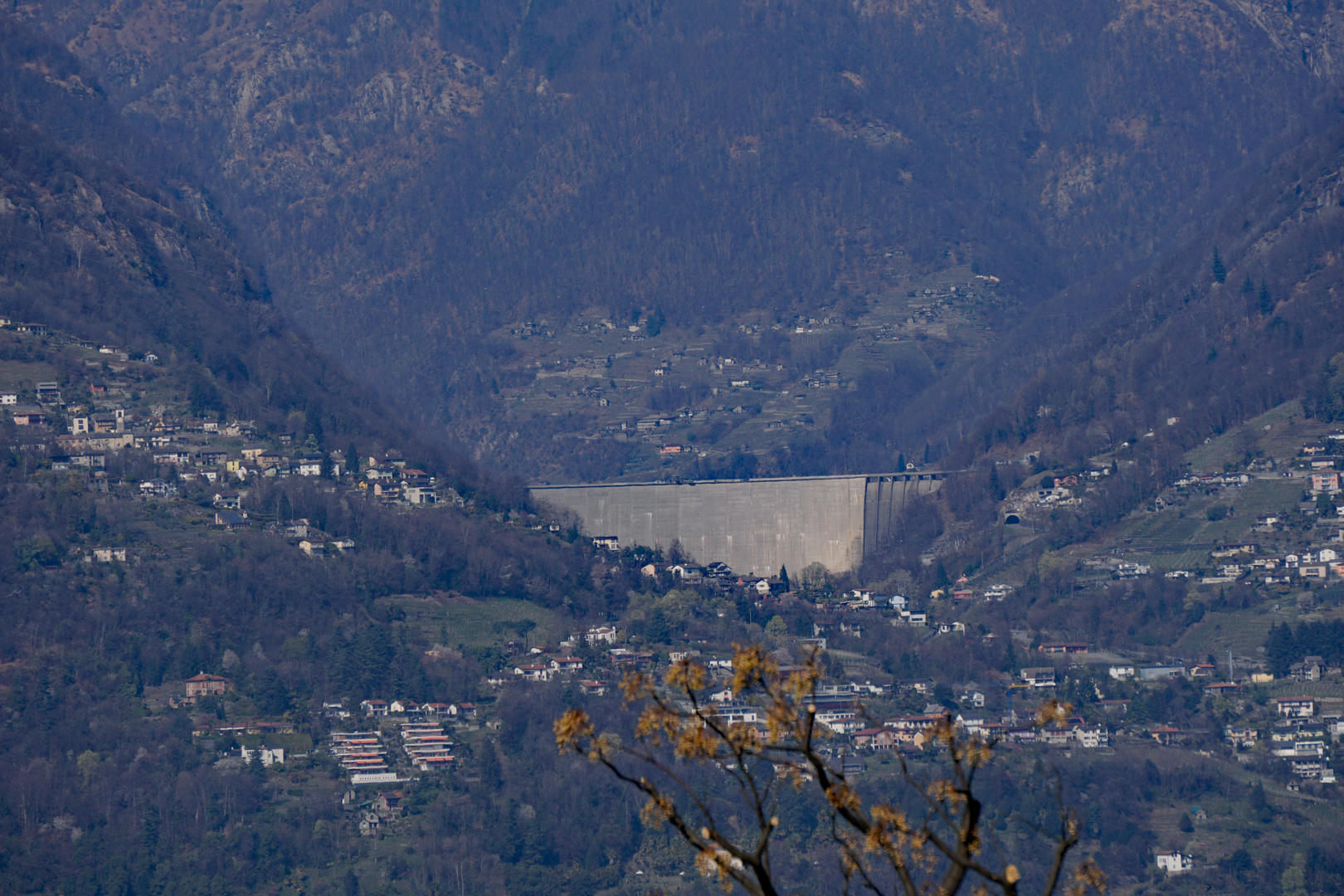 Diga di Verzasca ( Verzasca Staumauer) 