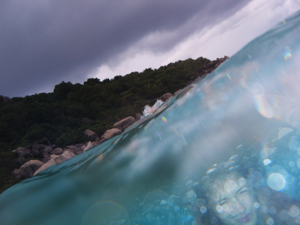 diggin down under water