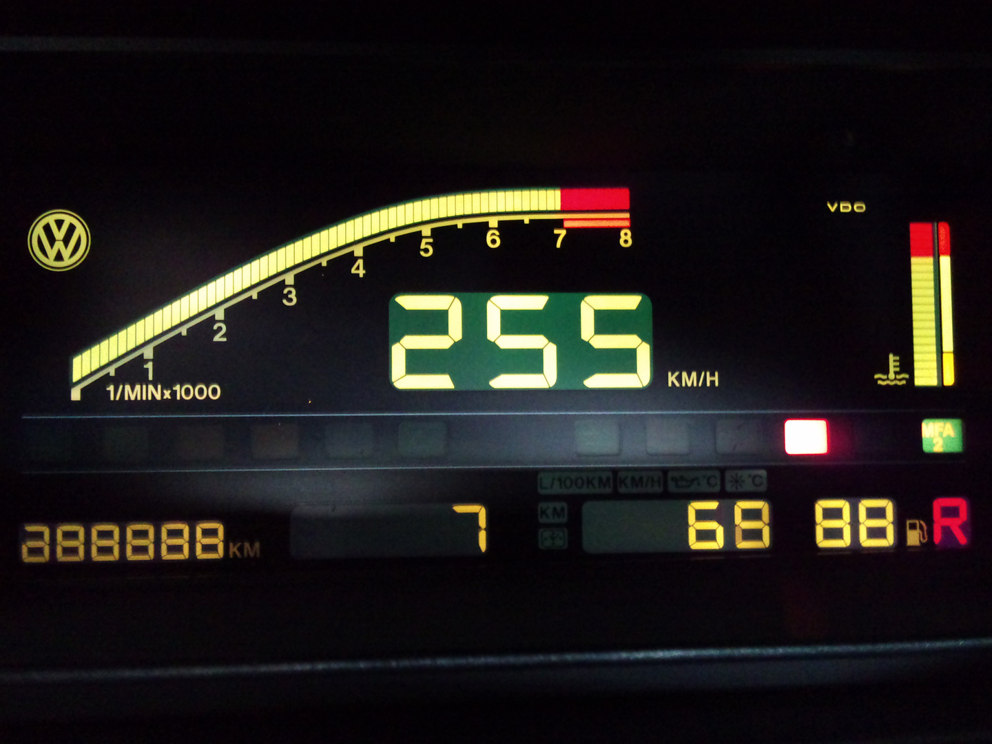 DIGITAL Tachometer