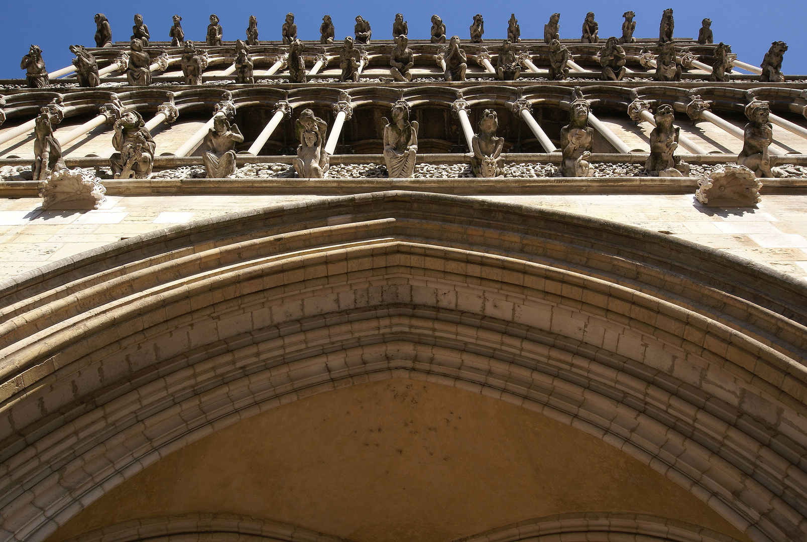 Dijon - Eglise Notre Dame 2