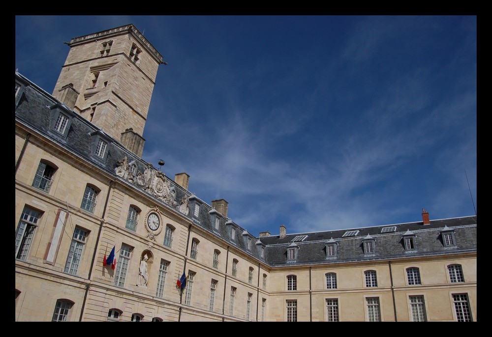 Dijon - La tour Philippe le Bon (1)