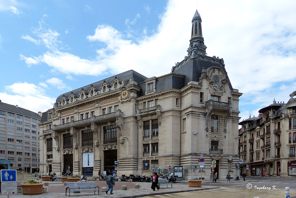 Dijon - Telegrafen- und Postamt