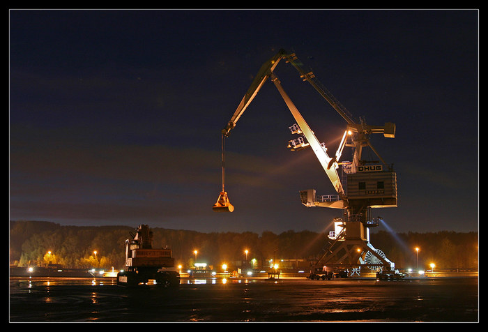 Dillinger Hafen bei Nacht 1