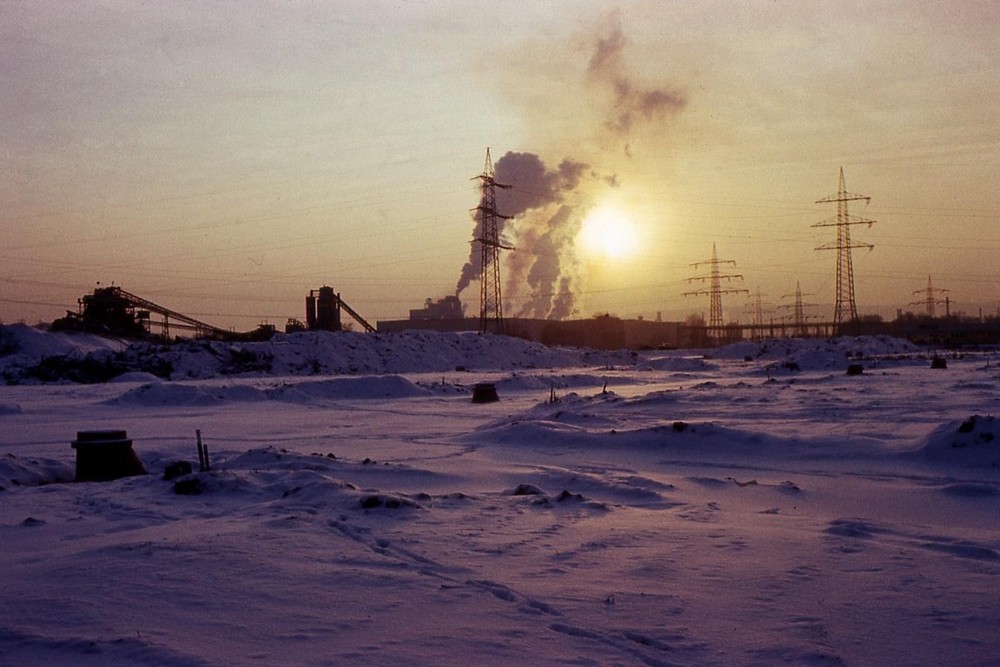 Dillinger Hütte mit Stahlwerk und Primswiesen im Winter