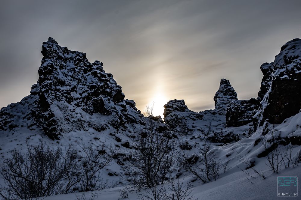 Dimmuborgir  -  dunkle Burgen