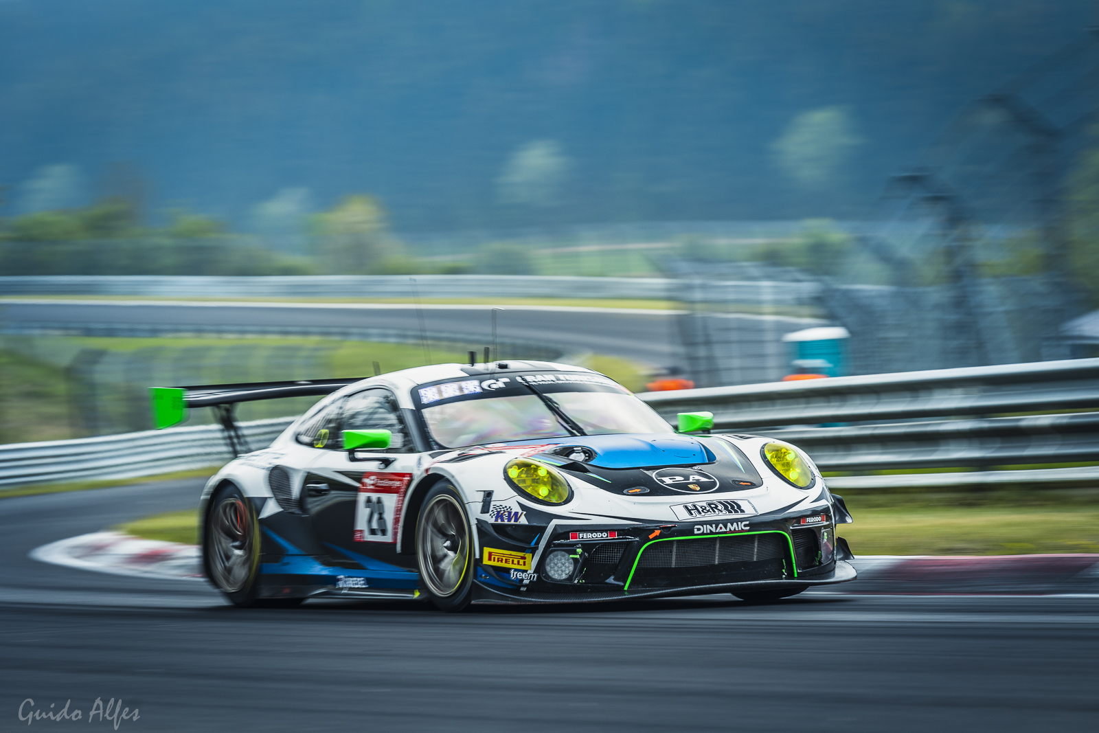 Dinamic Porsche 911 GT3 R