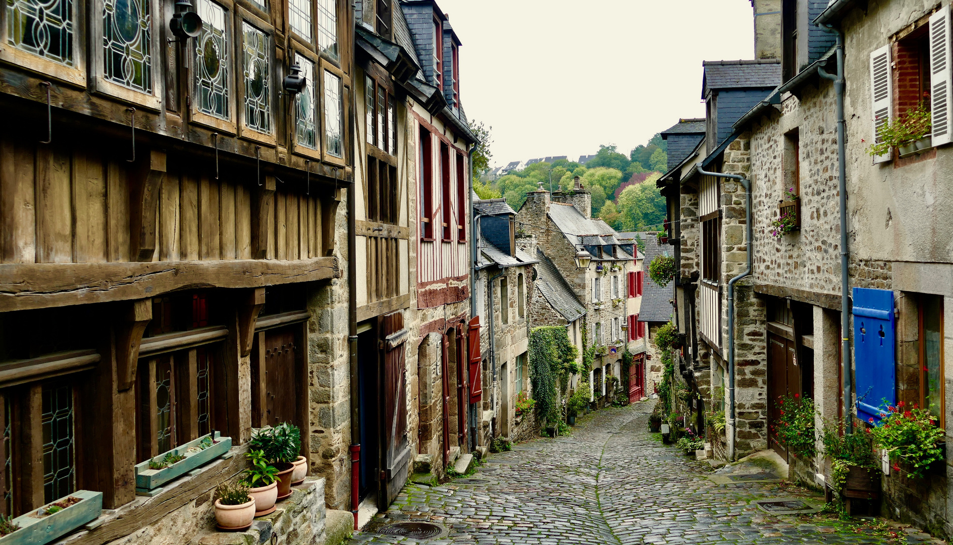 Dinan