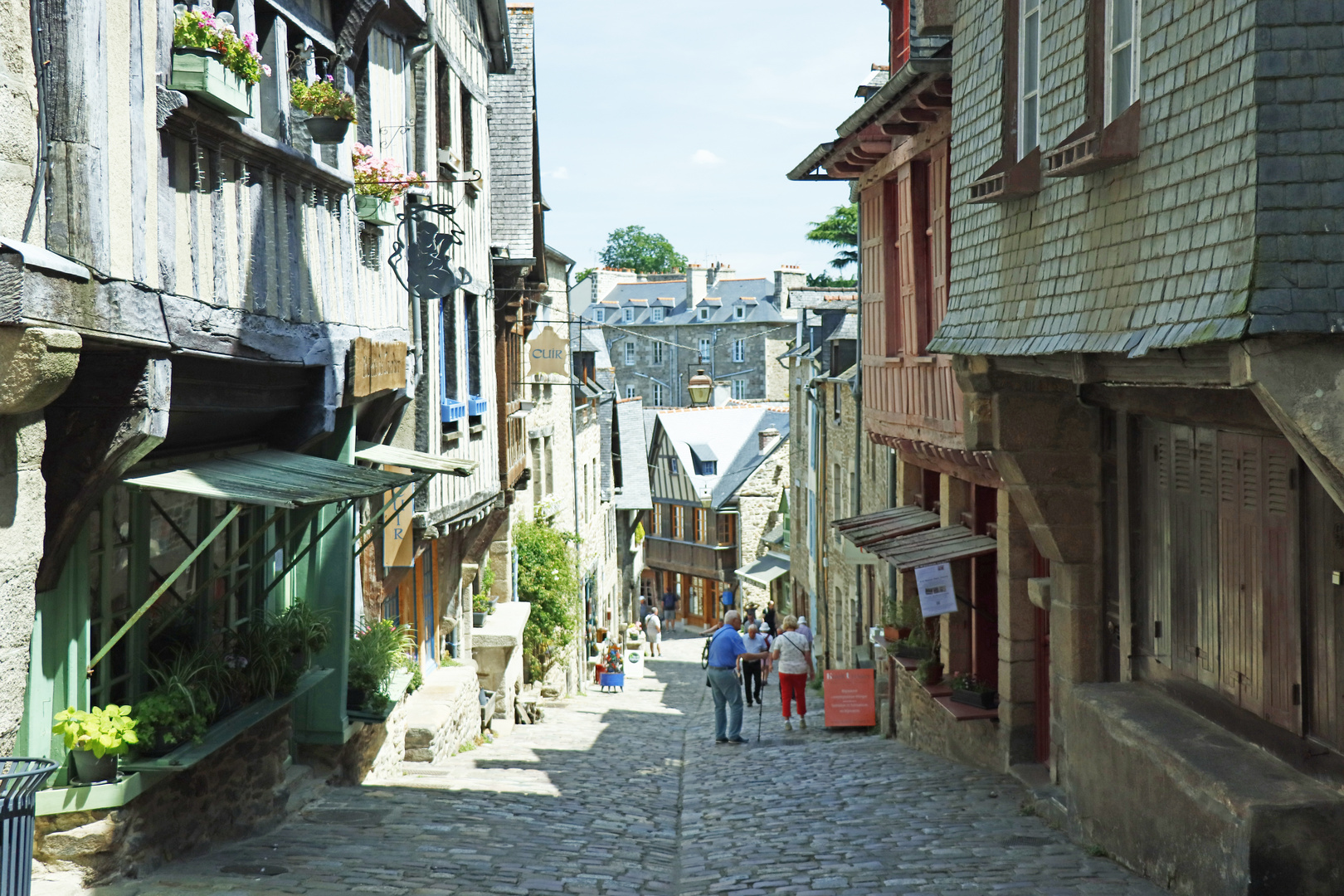 Dinan 2