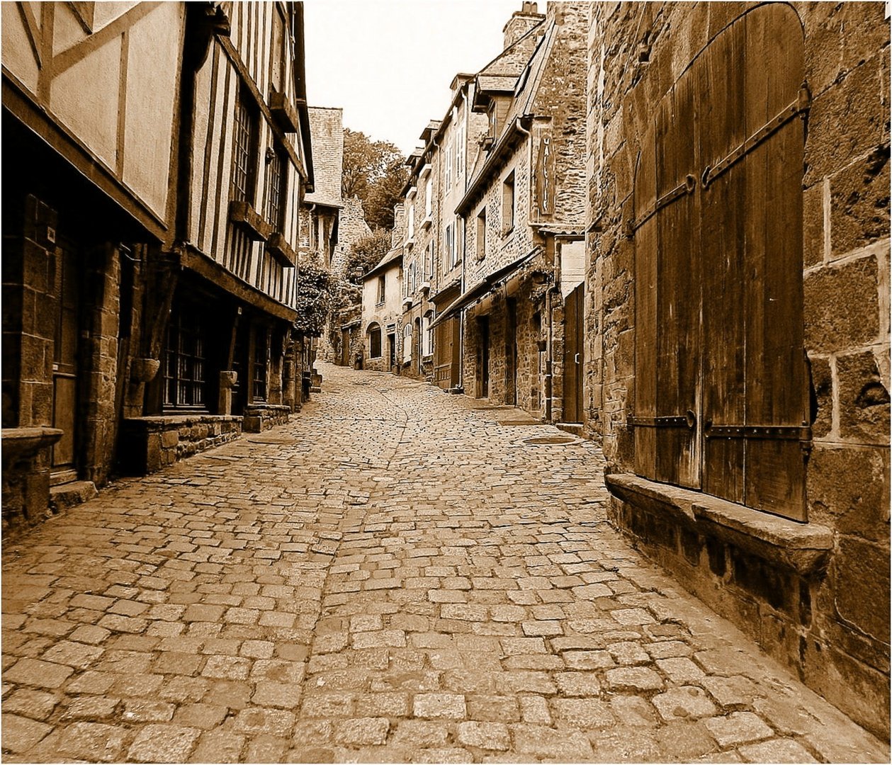 dinan