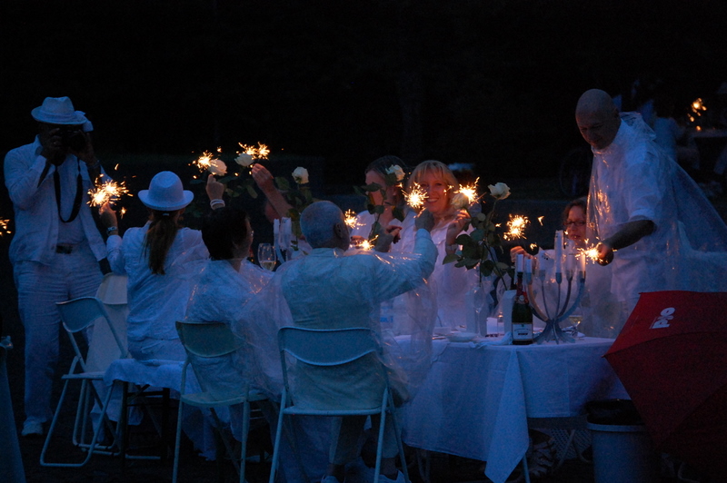 Diner en blanc