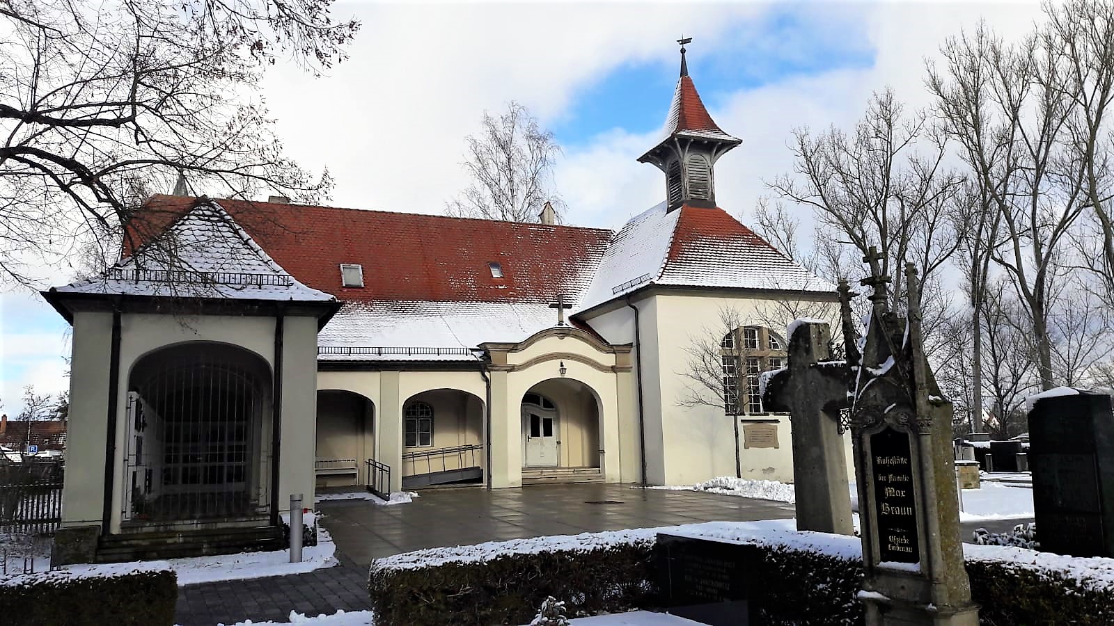 Dinkelsbühl : Friedhofskirche im Winterkleid