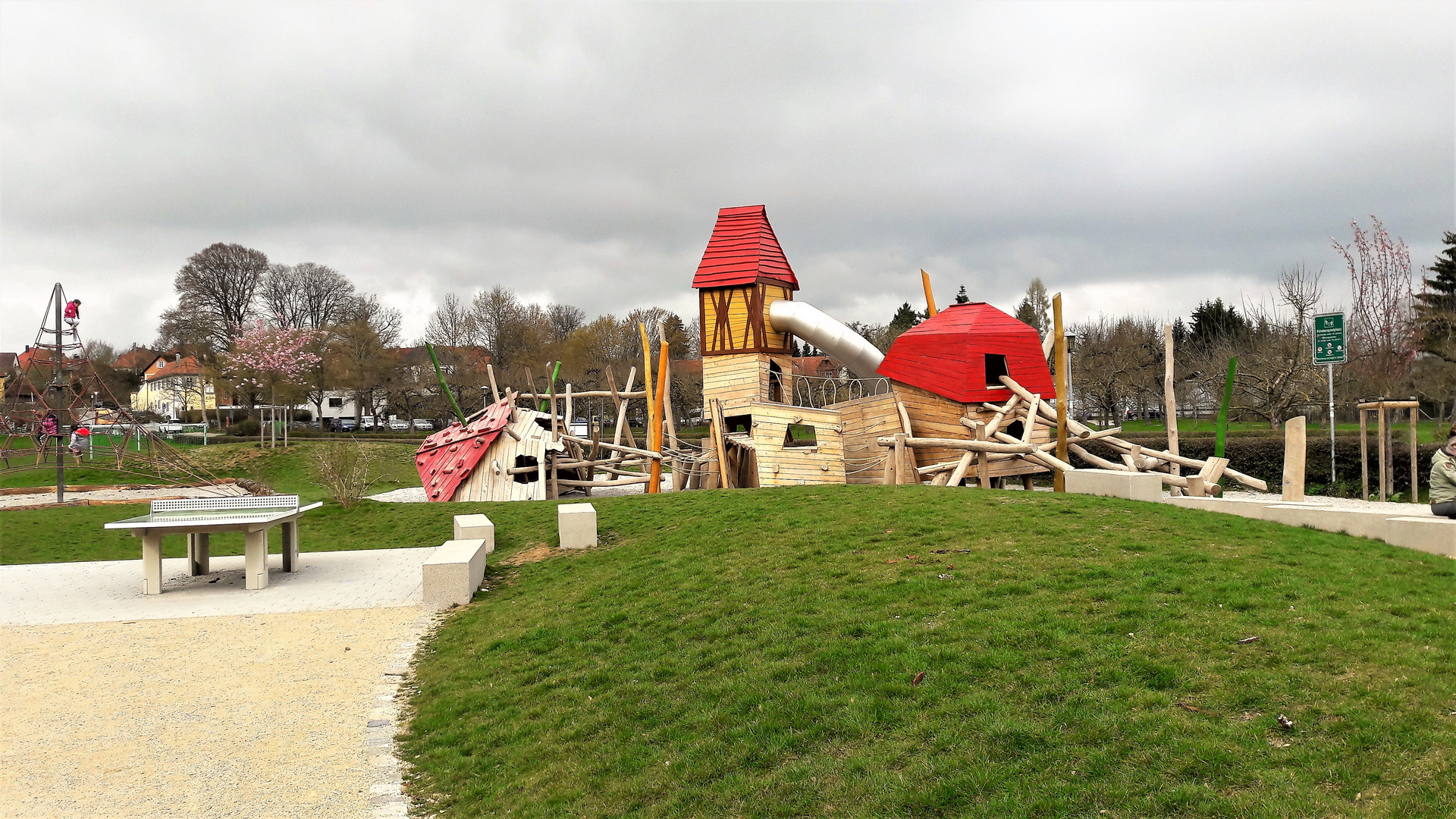 Dinkelsbühl : Neuer Spielplatz an der Bleich