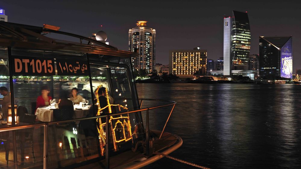 Dinner auf dem Bateaux Dubai - dem "angesagtesten" Restaurantschiff auf dem Creek