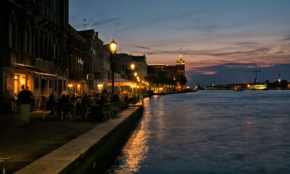 Dinner bei Sunset