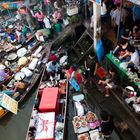 Dinner by the river - Dinner am Fluss