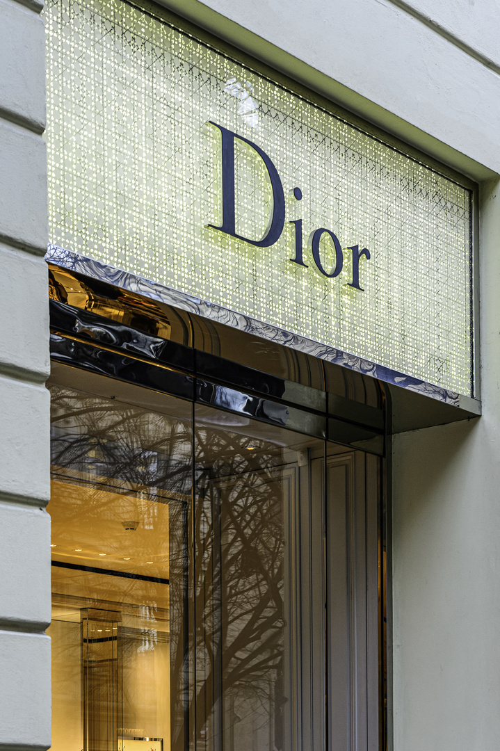 Dior