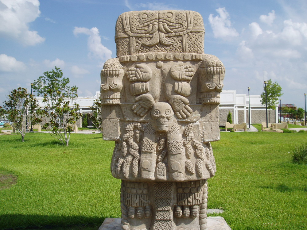 DIOSA AZTECA