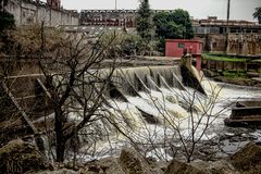 Dique en Río Luján