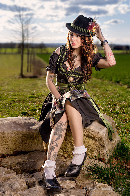 Dirndl - Shooting Foto & Bild | girl, portrait, fashion ...
