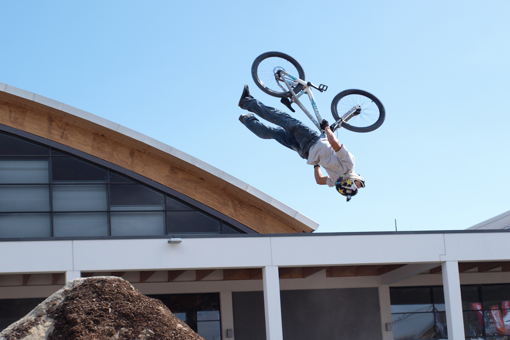 Dirt Finale auf der Eurobike 09 _001