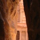 Discover the treasury of petra