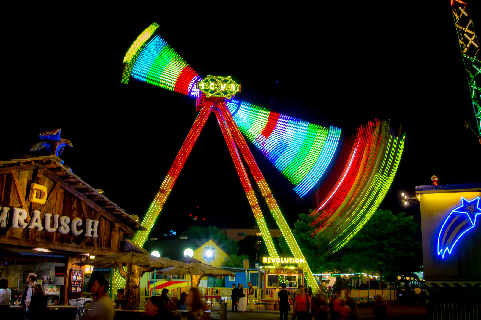 Discovery Revolution im Wiener Prater bei Nacht