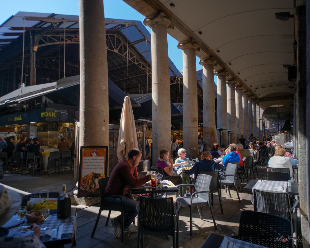 Disfrutando de la vida ( Mercat de la Boqueria Barcelona )