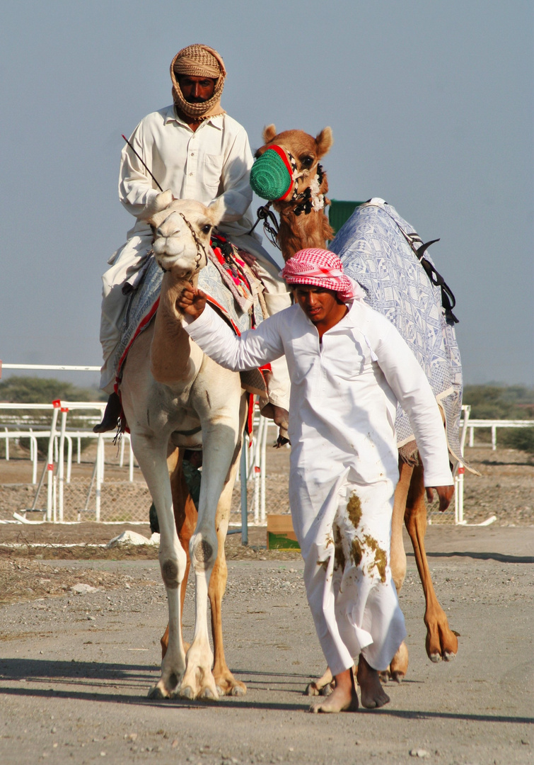 Dishdasha with pattern Foto & Bild world, east, asia Bilder auf