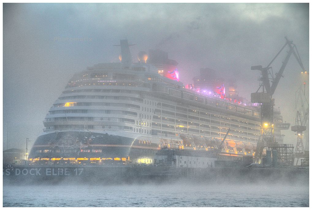 Disney Dream im Nebel