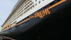 "Disney Dream" wurde heute überführt nach Eemshaven/Holland (2)