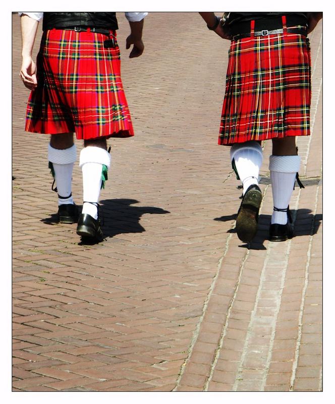 Dissappearing Kilts in the Sunshine