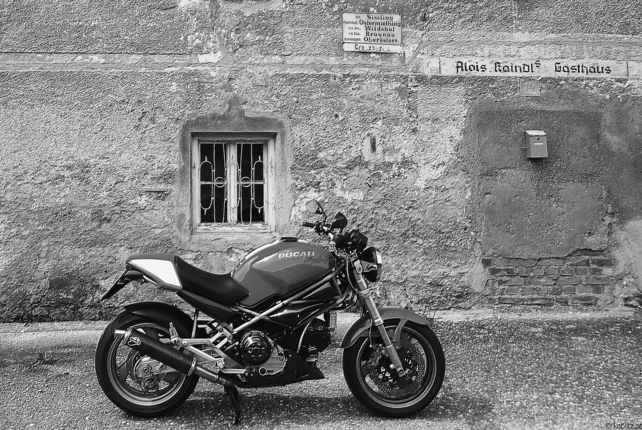 Diva DUCATI Monster 900