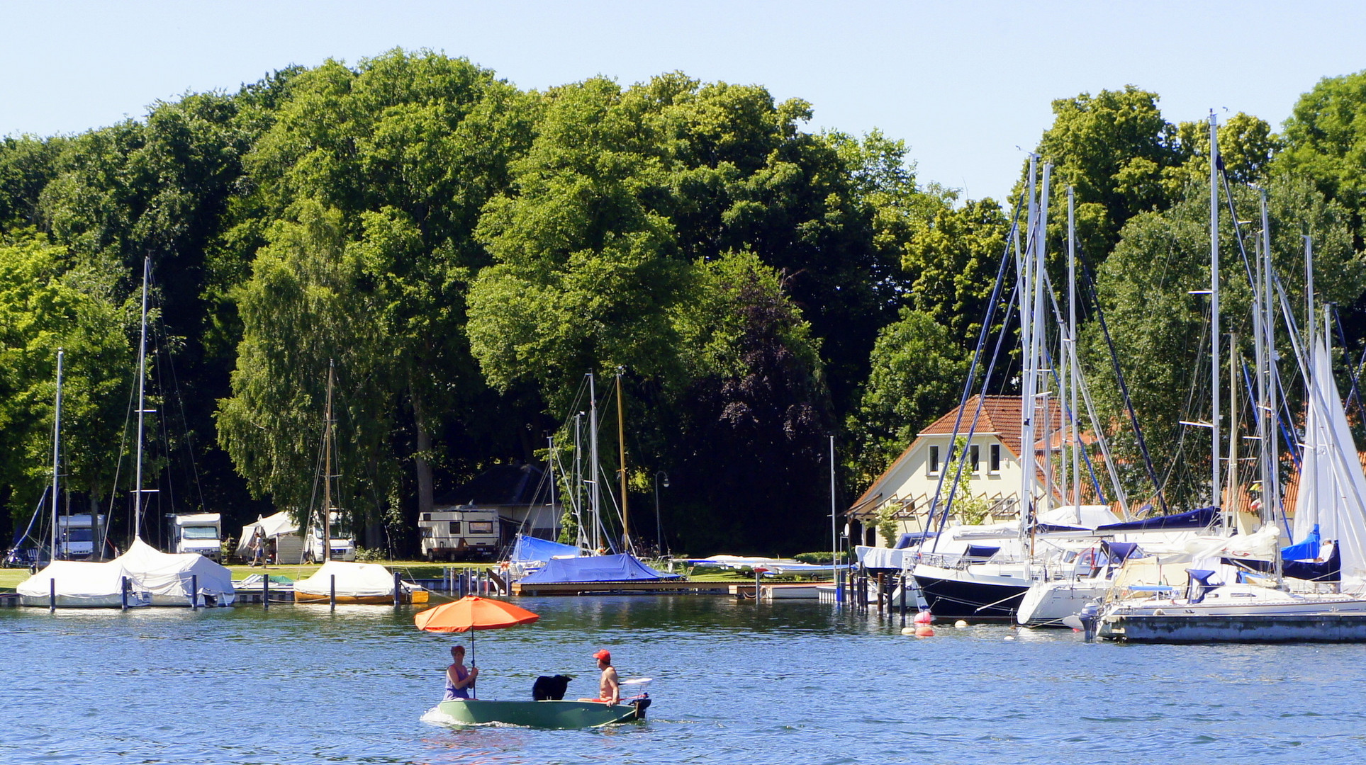 diverse Yachten ;-)