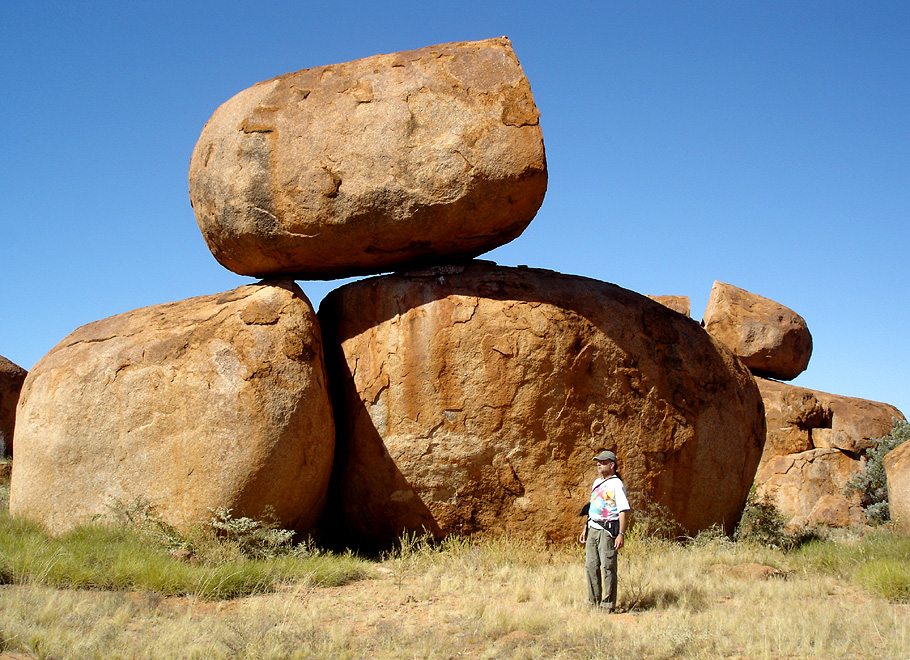 Divided rocks, Grössenvergleich