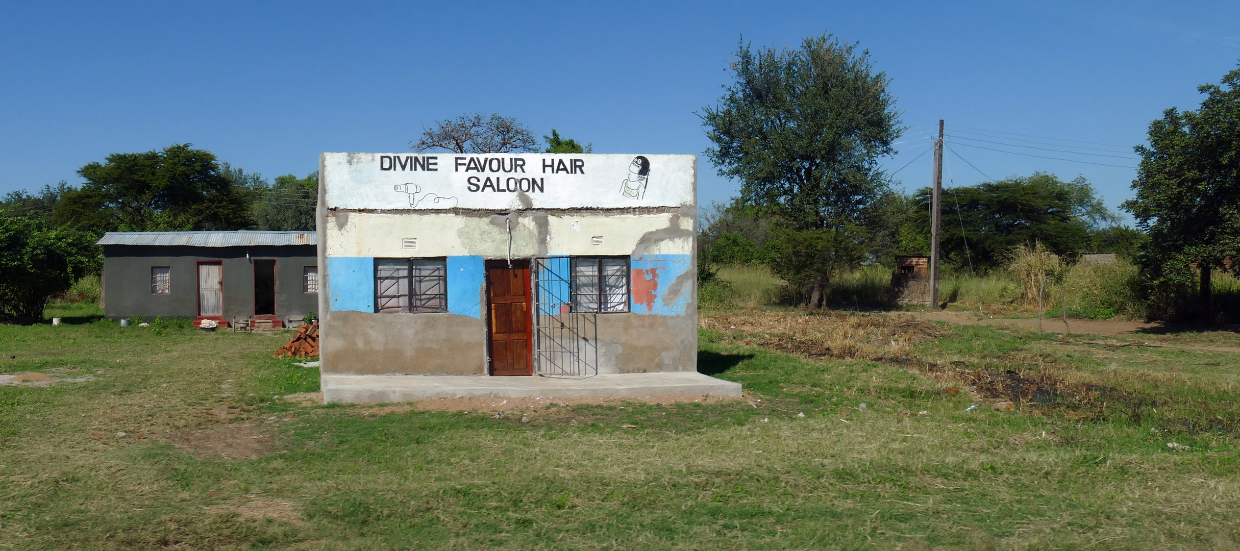 Divine Favour Hair Saloon im Mfuwe, Sambia