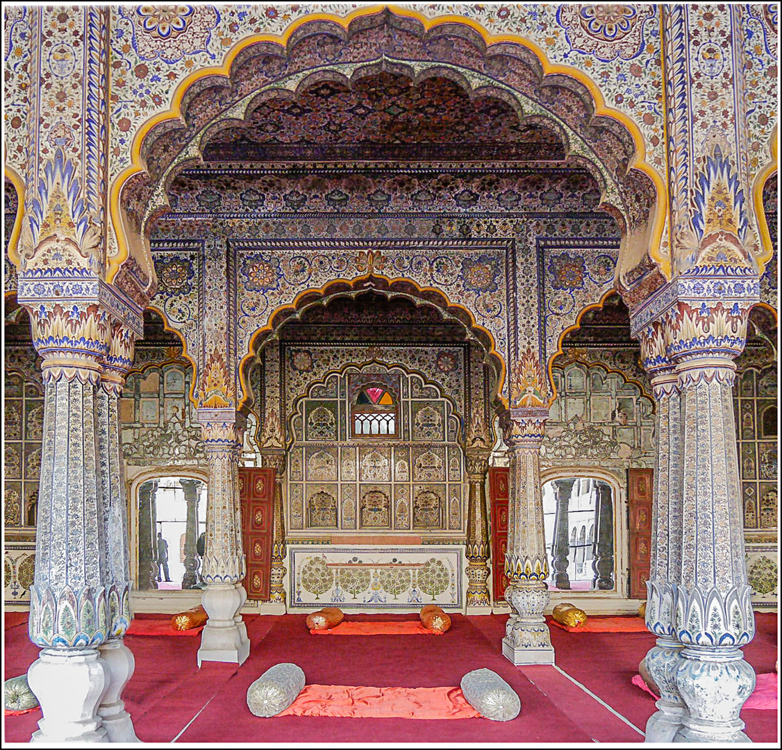 Diwan-Halle im Stadtpalast von Karauli 2 / Rajasthan / Indien