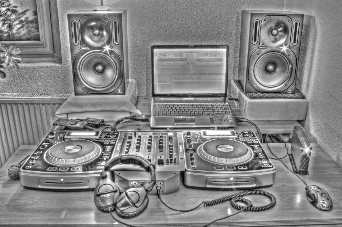 Dj Equipment 2