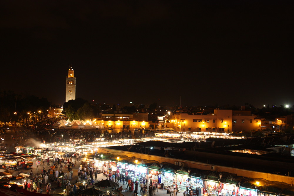 Djemaa El Fna by night