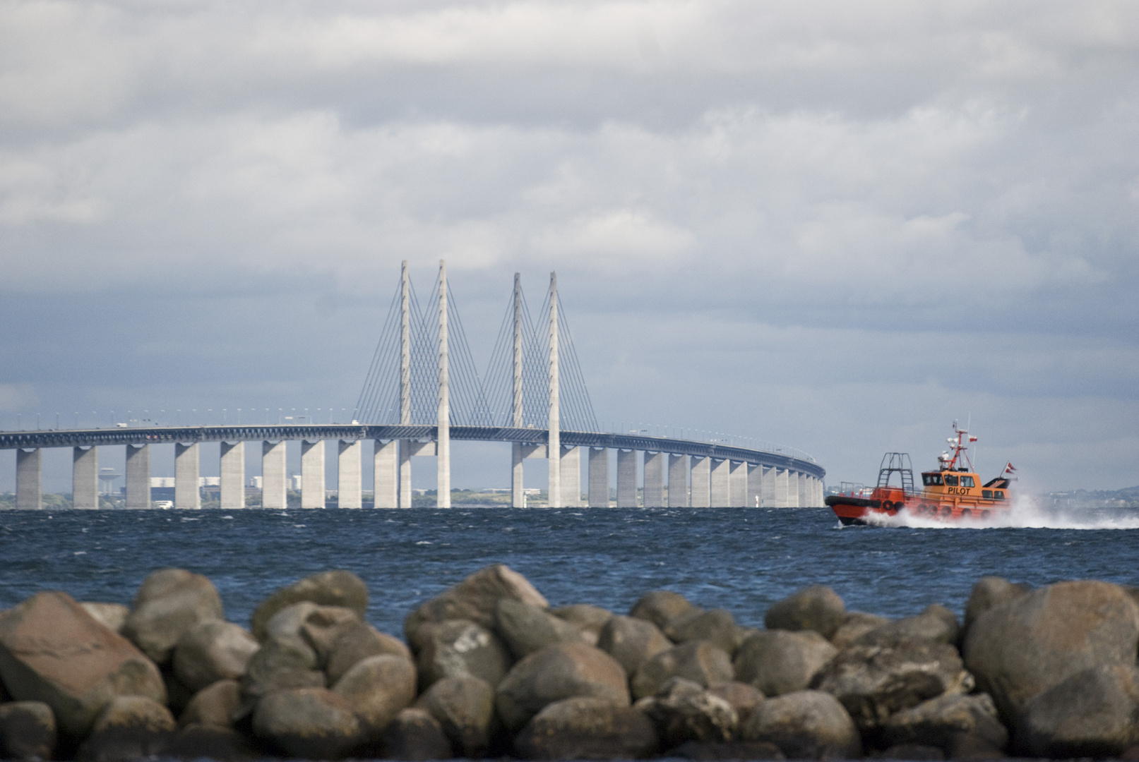 DK Öresundbrücke zwischen Kobenhavn und Malmö