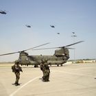 DLO-Soldaten vor britischer Chinook